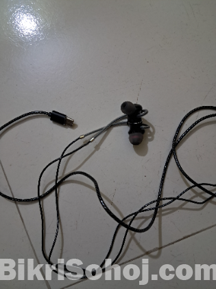 DM-10 Type-C Earphone | High-Quality Sound Brand New